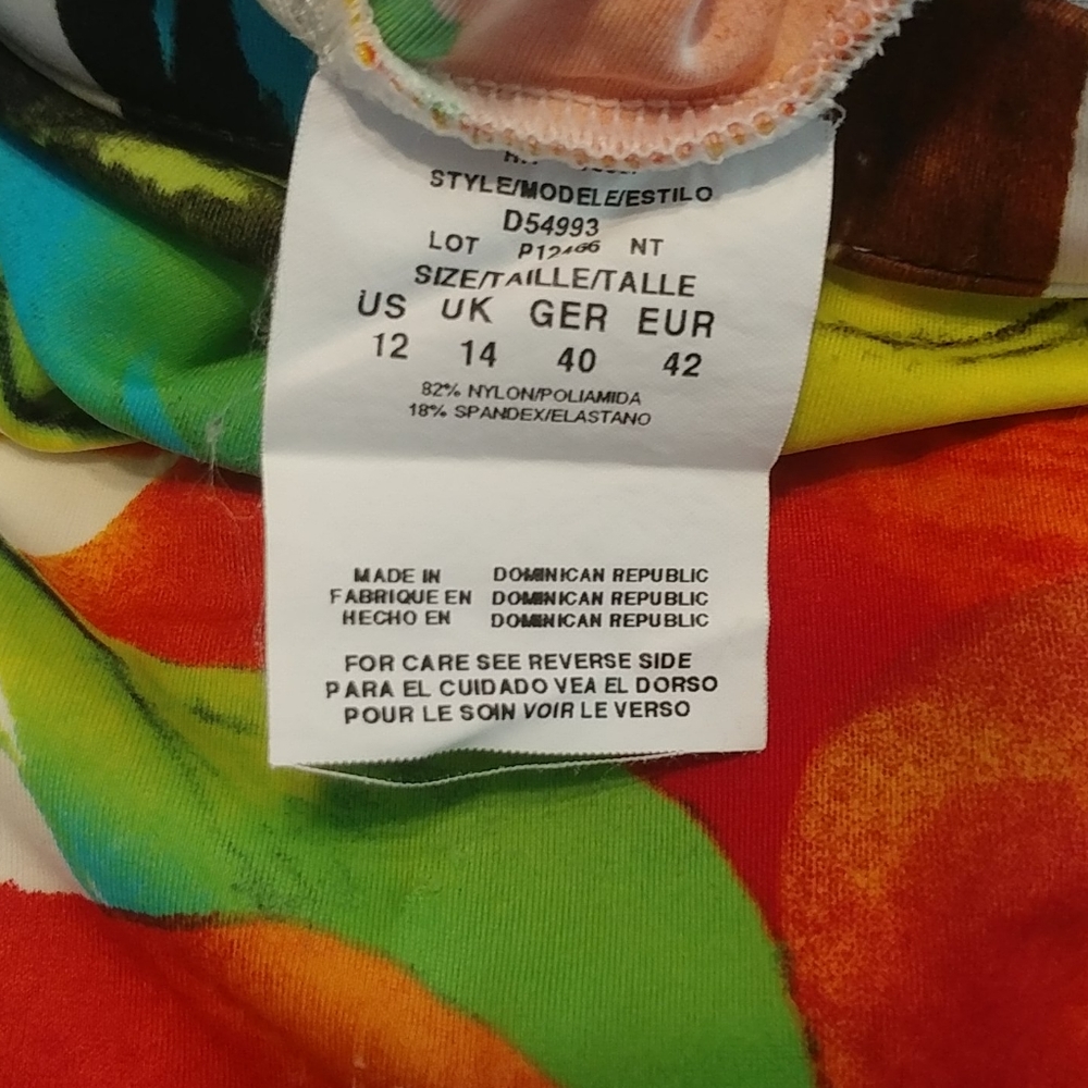 One piece made in Dominican Republic - Picture 8 of 8